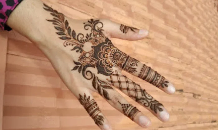 Nagercoil mehandi artist